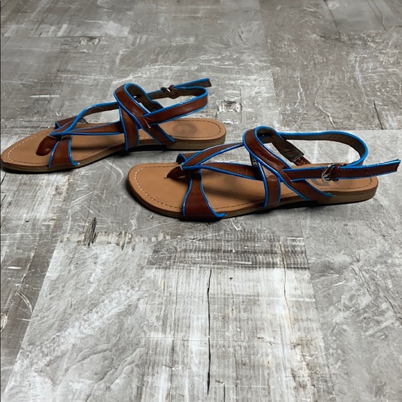 Guess Strappy Sandals - Picture 4 of 7